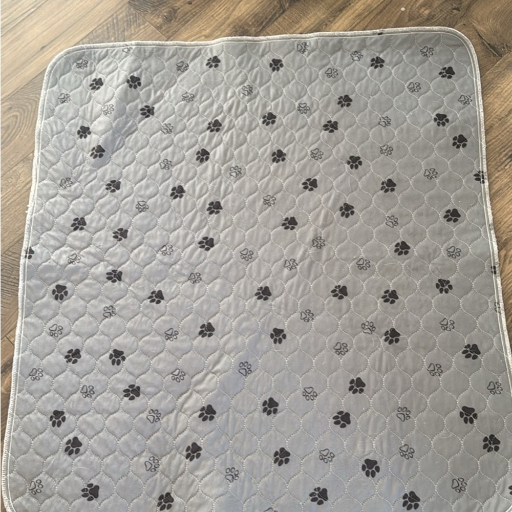 Gray Reusable Quilted Pet Pad with Paw Prints